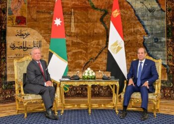 الرئيس السيسي يستقبل العاهل الأردني بمطار القاهرة الدولي