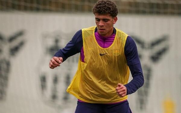 حمزة عبد الكريم يخوض أول مران له مع برشلونة الإسباني