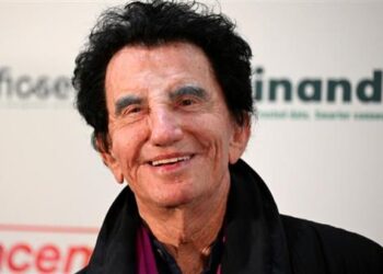 على خلفية قضية إبستين.. “جاك لانج” يتقدم باستقالته من رئاسة معهد العالم العربي بباريس