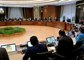 مد العمل بقرار بقواعد وشروط التملك والترخيص بالانتفاع لواضعي اليد على أراض في شبه جزيرة سيناء