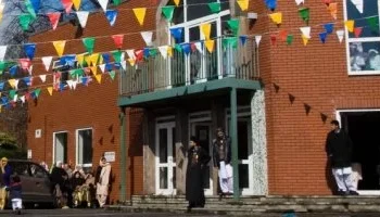 شرطة مانشستر تعتقل رجلا دخل أحد المساجد حاملا سلاح.. ما القصة؟