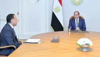 السيسي يلتقي مدبولي ويُعلن تعديلًا في تشكيل الحكومة لتحقيق أهداف استراتيجية