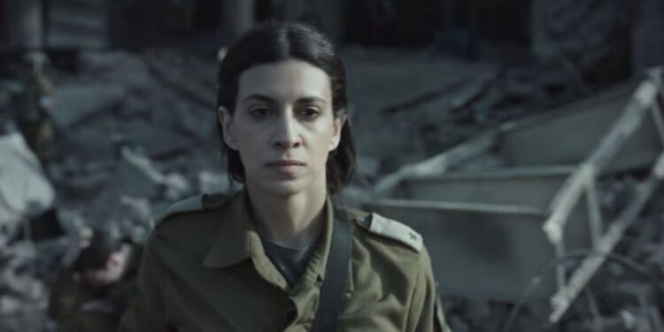 مخرج “صحاب الأرض” يرد على متحدثة جيش الاحتلال: الفيديوهات موجودة