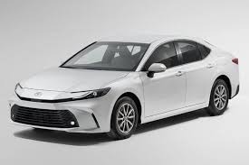 مواصفات تويوتا كامري هايبرد 2026 والسعر المتوقع 