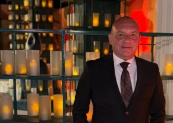 أسرة تحرير «الاتجاه» تتقدم بخالص العزاء لرجل الأعمال محمد أبو فريخة في وفاة عمته 