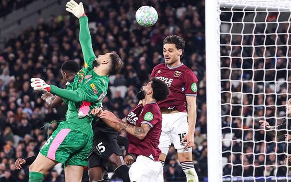 الدوري الإنجليزي.. مانشستر سيتي يتعادل مع وست هام في الشوط الأول