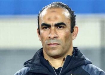 سيد عبدالحفيظ يطالب بتوقيع عقوبة مالية على لاعب الأهلي