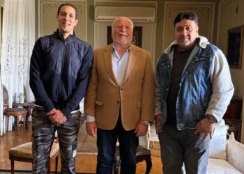 أسرة عبد الحليم حافظ تستقبل الملك أحمد فؤاد الثاني بمنزل العندليب