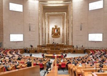 تعرف على ضوابط العمل عن بعد وفقًا للقانون قبل تطبيقه في أول أبريل