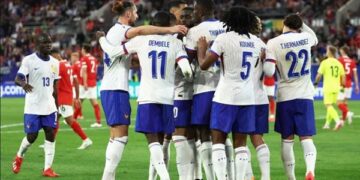 تشكيل فرنسا أمام البرازيل.. ديشامب يدفع بالقوة الضاربة