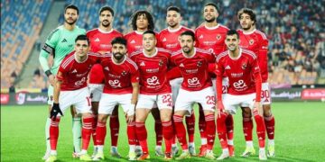 «كاف» يمنع حضور جماهير الأهلي مباراتين.. ويغرم النادي 60 ألف دولار