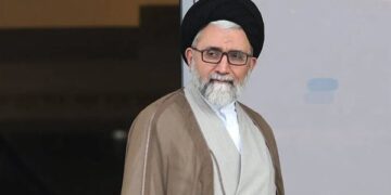 إسرائيل تعلن استهداف وزير الاستخبارات الإيراني