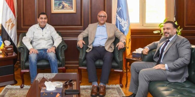 محافظ الإسكندرية يستقبل وزير الشباب والرياضة