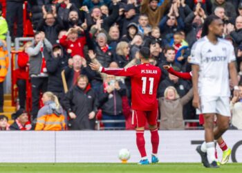 ليفربول يستعيد نغمة الانتصارات بثنائية في شباك فولهام بالدوري الإنجليزي