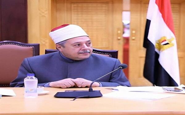 شيخ الأزهر يكلف أيمن عبد الغني بتسيير المهام المالية والإدارية بوكالة الأزهر