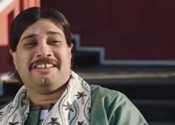 حاتم صلاح يعلن وفاة والده