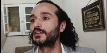 حبس أحمد دومة 4 أيام احتياطياً بتهمة نشر أخبار كاذبة