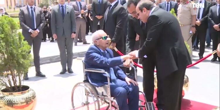 عاجل.. وفاة اللواء كمال مدبولي والد رئيس الوزراء