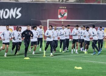 استبعاد كامويش وضم ناشئين إلى قائمة الأهلي لمواجهة بيراميدز