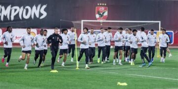 استبعاد كامويش وضم ناشئين إلى قائمة الأهلي لمواجهة بيراميدز