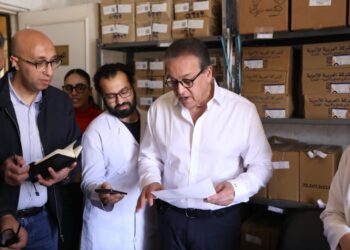 وزير الصحة يجري زيارة مفاجئة لمركز طبي الحي الثالث بمدينة بدر