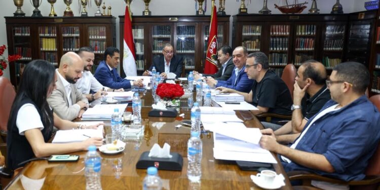 قرارات جديدة.. تفاصيل اجتماع مجلس إدارة الأهلي