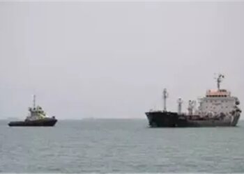 الحرس الثوري الإيراني: استهدفنا سفينة إسرائيلية في القناة المائية لميناء “جبل علي” بالإمارات