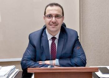 وليد عباس يكشف تفاصيل حل مشكلة سكن الموظفين المنقولين للعاصمة الإدارية في الحي السكني الثالث