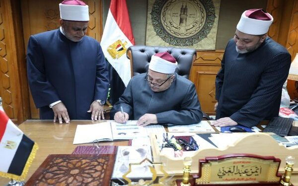 الشيخ أيمن عبد الغني يعتمد نتيجة مسابقة الأزهر السنوية لحفظ القرآن الكريم للعام 2025 – 2026