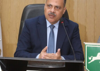 محافظ الشرقية: يعتمد القواعد والضوابط المنظمة للقبول بمرحلتى رياض الأطفال عربي والصف الأول الإبتدائي للعام الدراسي ٢٠٢٦ / ٢٠٢٧ م