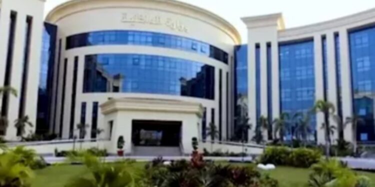 سقوط “معالجة روحانية” في قبضة الأمن بـ البحيرة بتهمة النصب على المواطنين