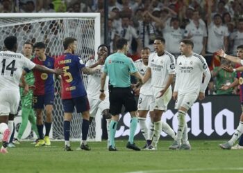 تاريخ مواجهات الكلاسيكو بين برشلونة وريال مدريد