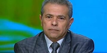 حبس شهر للإعلامي توفيق عكاشة في قضية متجمد نفقة بمدينة نصر