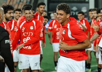 كم سيدفع برشلونة للأهلي بعد حسم صفقة حمزة عبد الكريم؟