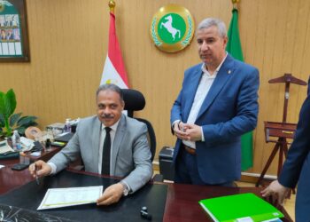 محافظ الشرقية يعتمد نتيجة الشهادة الإعدادية بنسبة نجاح 75.37%