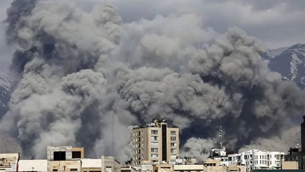 إيران: مقتل 14 شخصا وإصابة 78 آخرين في الغارات الأمريكية الأخيرة