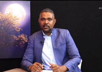 صدور رواية “سوق القش” للكاتب السوداني أباذر أدم الطيب