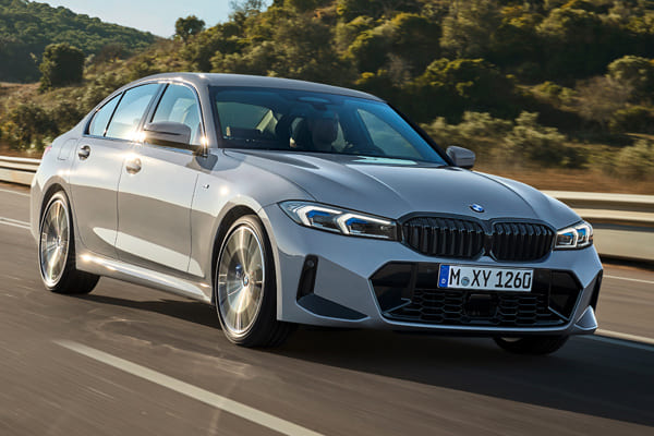 مواصفات BMW 330i والسعر في الأسواق