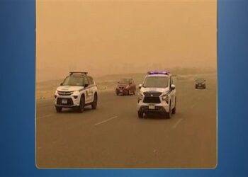 غلق طريق مطروح – سيوة من الاتجاهين بسبب الأتربة وانخفاض الرؤية
