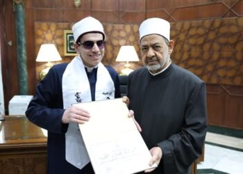 أحمد الطيب لـ أوائل الثانوية الأزهرية: تفوقكم أمانة وعليكم مسؤولية مواصلة النجاح وخدمة وطنكم ودينكم