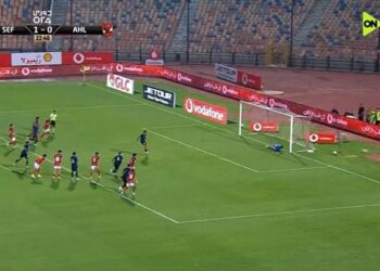 الأهلي يفوز على الشرقية إنبي بثلاثية في افتتاح الدوري