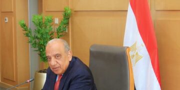 بعد توجيهات الرئيس السيسي.. وزير الكهرباء يعلن 8 قرارات جديدة للمواطنين
