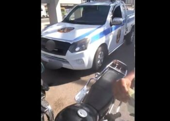 وزارة الداخلية تكشف حقيقة ادعاء سائق دراجة نارية بشأن مخالفة مرورية في الإسكندرية