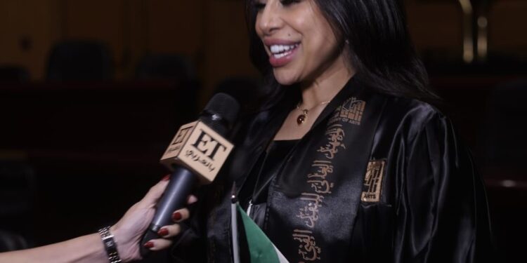 الفنانة الكويتية هند البلوشي تنتظر عرض مسلسل”جزء من المخ مفقود” بعد حصولها على الماجستير بأكاديمية الفنون