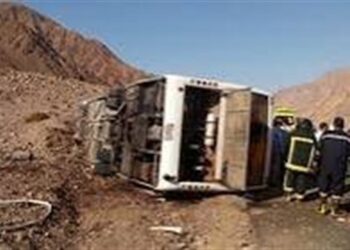 «الصحة»: 16 وفاة و28 مصابًا في انقلاب أتوبيس بطريق دهب – نويبع