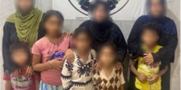 ضبط 12 شخصًا لاستغلال الأطفال في التسول وبيع السلع بالجيزة