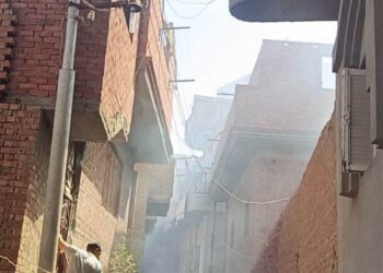 انفجار تكييف يشعل حريقًا داخل منزل من 3 طوابق بقرية فيديمين بالفيوم